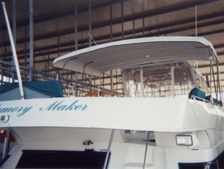 Blue Water Yacht bimini